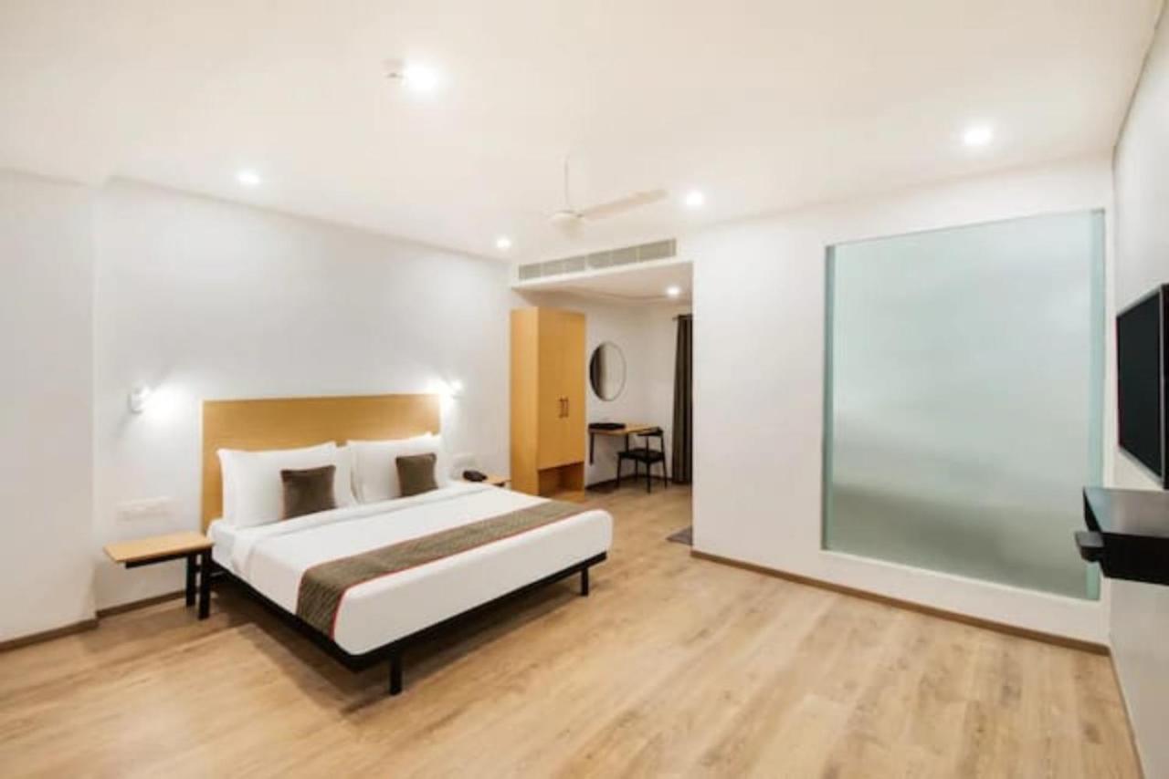 Alana Townhouse Hotel Vijayawada Exterior photo